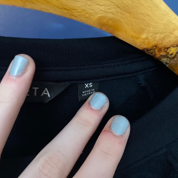 Athleta crew neck - Picture 3 of 6